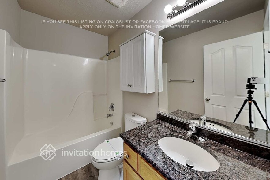 Building Photo - 4581 W Mina Deoro Dr