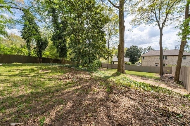 Building Photo - 2040 Penelope St NW