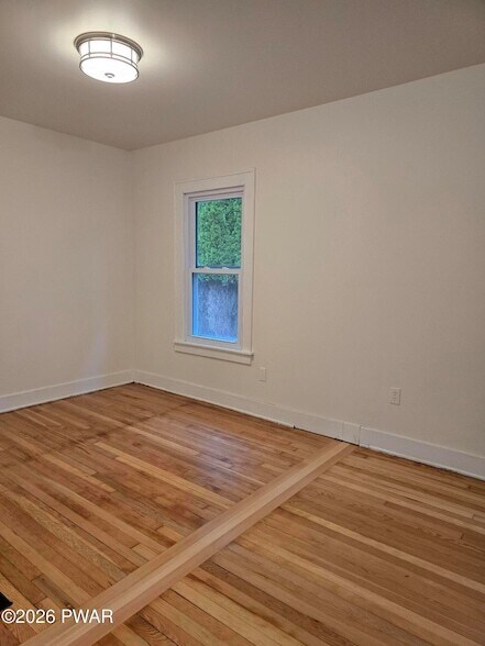 Building Photo - 511 Avenue O