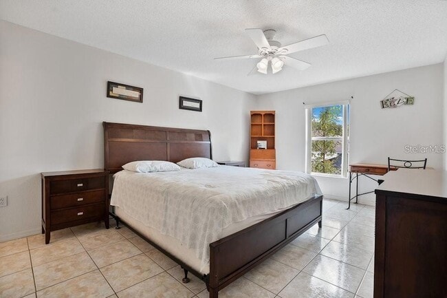 Building Photo - 50989 U S 27 Unit