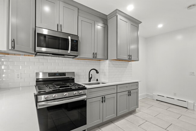 Building Photo - 56 Highwood Terrace