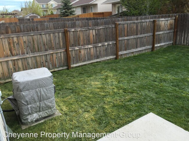 Building Photo - 3 br, 3 bath House - 4741 Harmon Ave