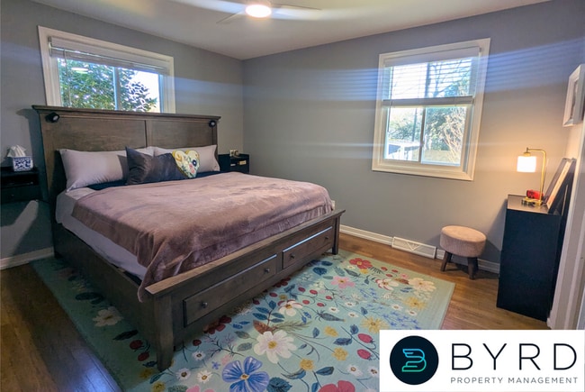 Building Photo - 4209 West End Dr