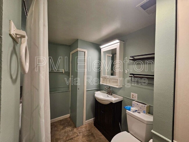 Building Photo - 7411 S Carr Ct