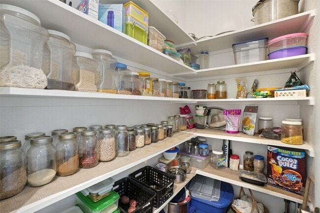 Building Photo - 6209 Verbena Ln