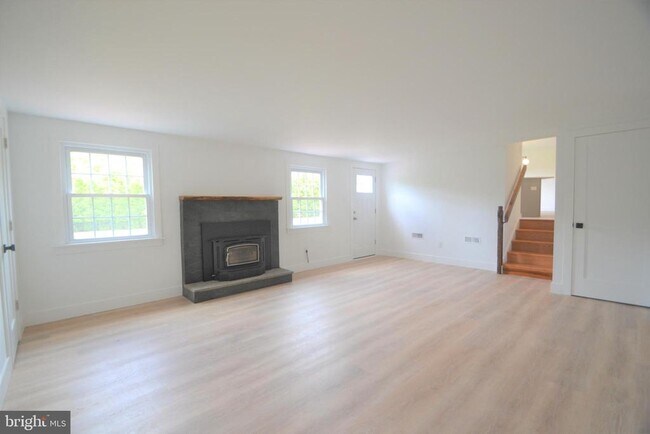 Building Photo - 1436 E Lamplighter Ln