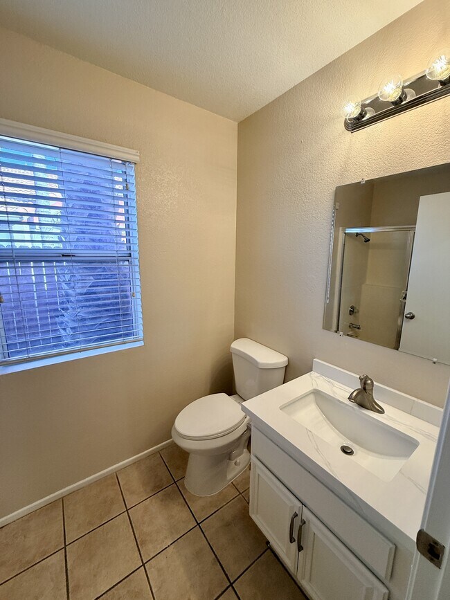 Building Photo - 4238 Brookside Dr