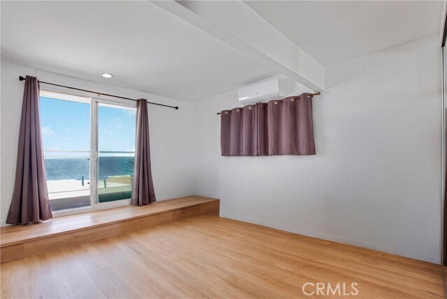 Building Photo - 3600 The Strand