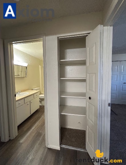 Building Photo - 2128 Marigold St