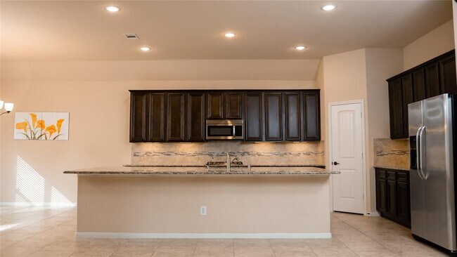 Building Photo - 4702 Preserve Park Dr
