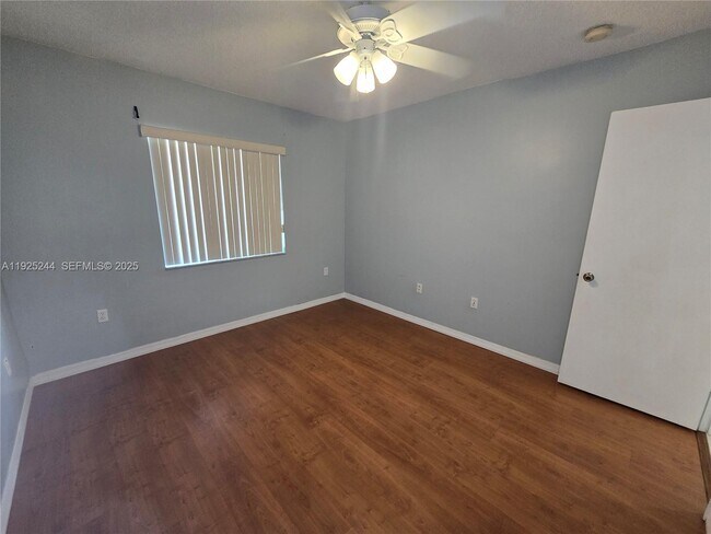 Building Photo - 894 NW 134th Pl