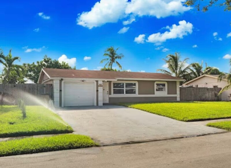 Primary Photo - 1280 SW 7th Ave