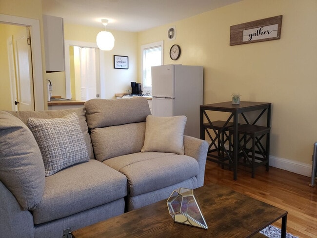 Building Photo - 59 Dartmouth Ave