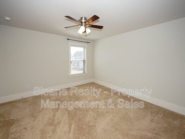 Building Photo - 2874 Stonestown Dr