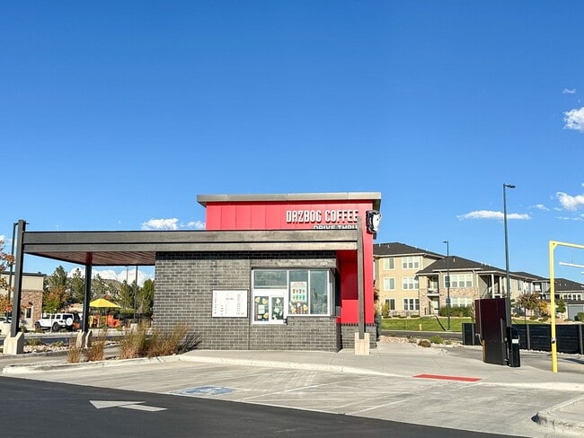 Building Photo - Move-in Incentive! TWO FREE WEEKS OF RENT