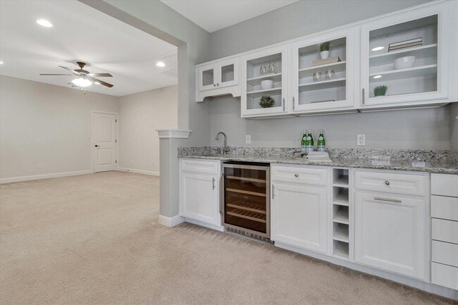 Building Photo - 2820 Rio Verde Dr
