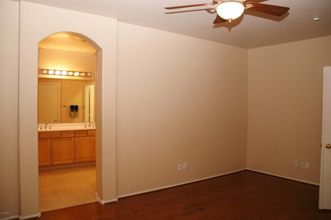 Building Photo - Stone View- Mesquite Vistas Beauty