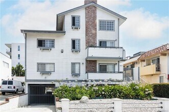 Building Photo - 3632 Dunn Dr