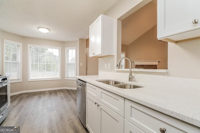 Building Photo - 1204 Genelle Ct