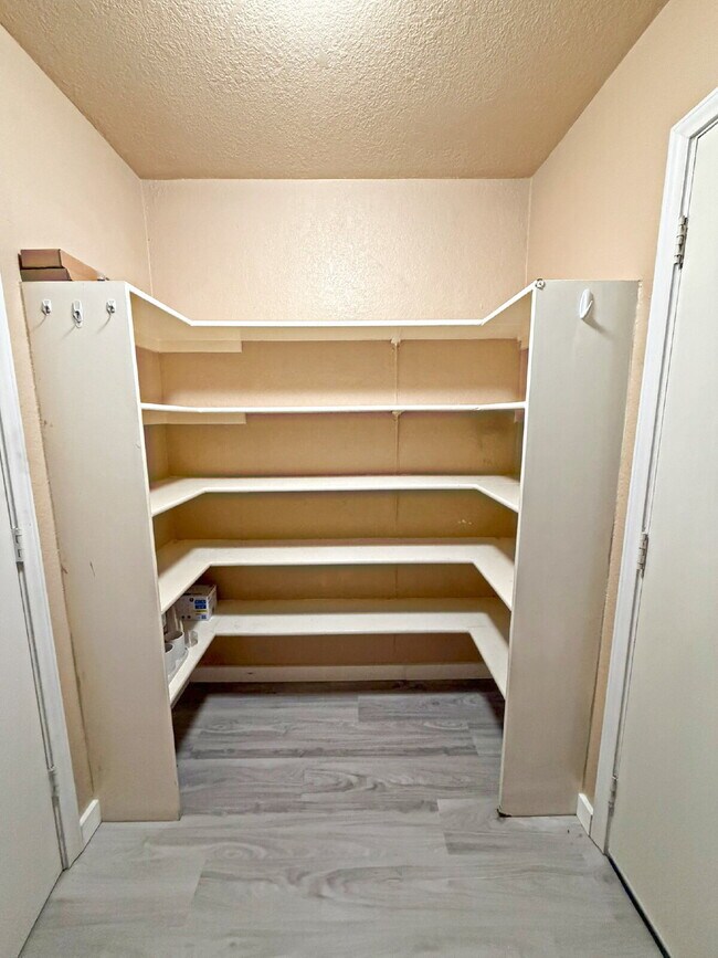 Building Photo - 6410 Mineral Bay