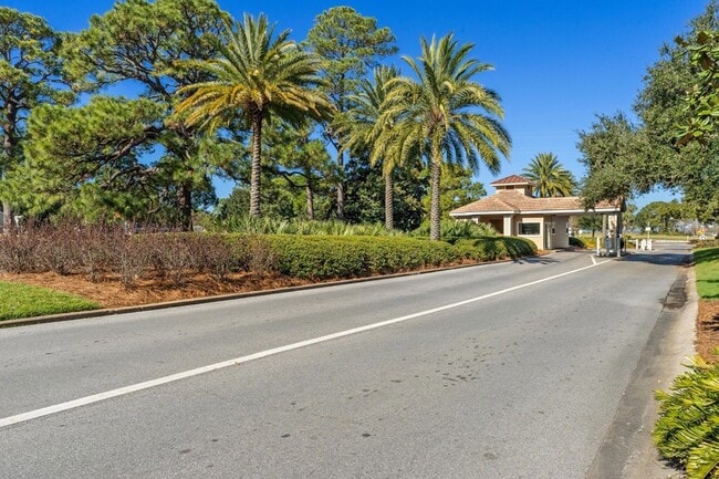 Building Photo - 5000 S Sandestin Blvd