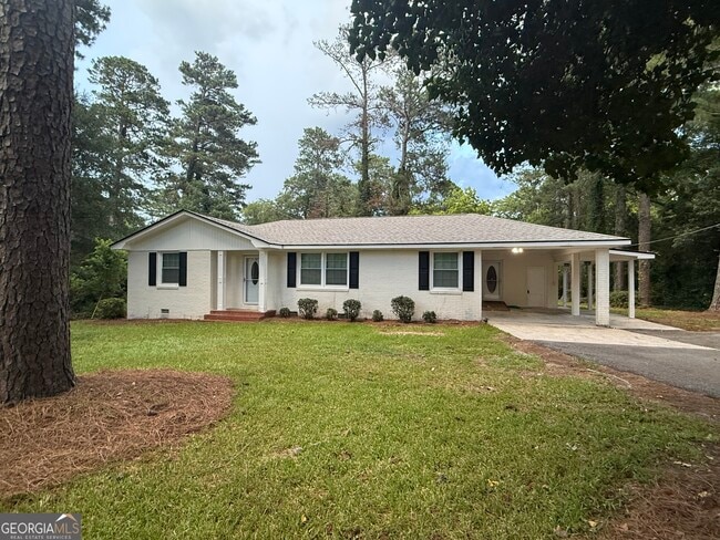 Building Photo - 311 Wesleyan Dr