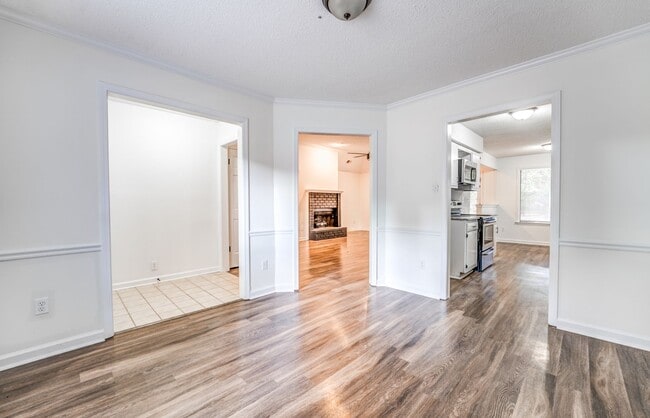 Building Photo - 1320 Fox Trace Dr