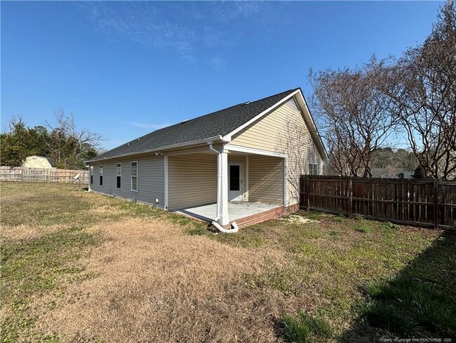 Building Photo - 7819 Rosewood Ave