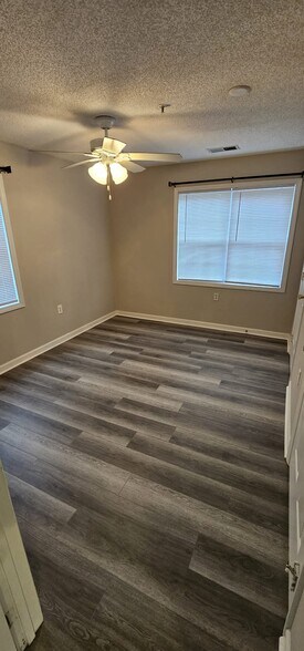 Building Photo - 3020 Centennial Woods Dr