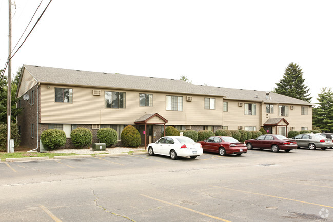 Building Photo - Carriage House