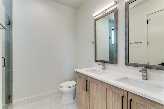 Building Photo - 5609 Live Oak St