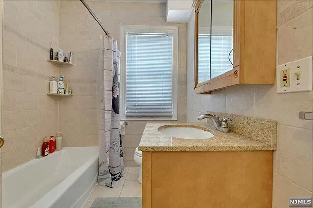 Building Photo - 430 Highland Ave