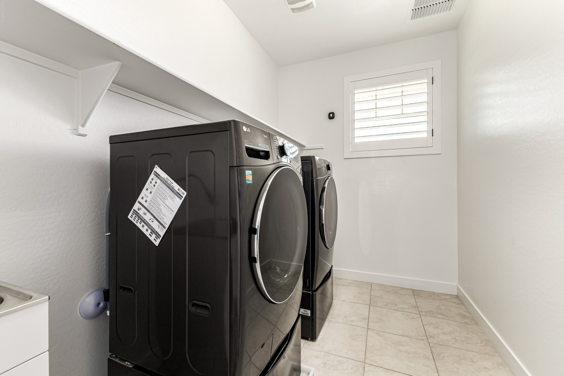 Building Photo - 20954 E Mayberry Rd