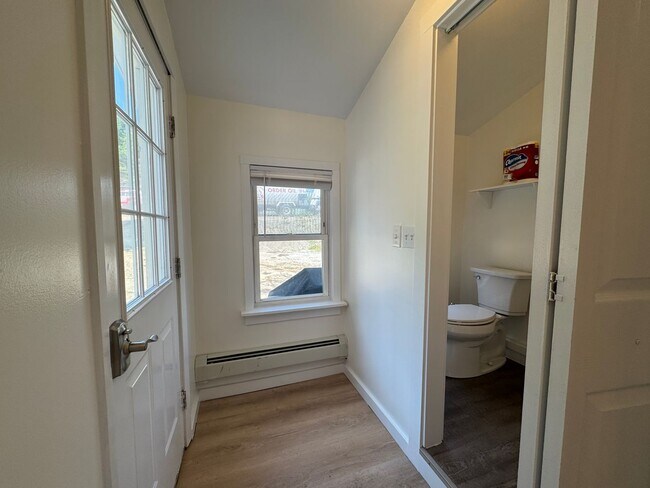 Building Photo - Spacious Portland 3BD/1.5BA Single Family ...
