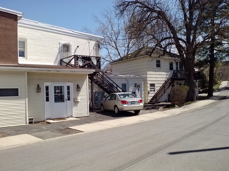 Building Photo - 5 Union St