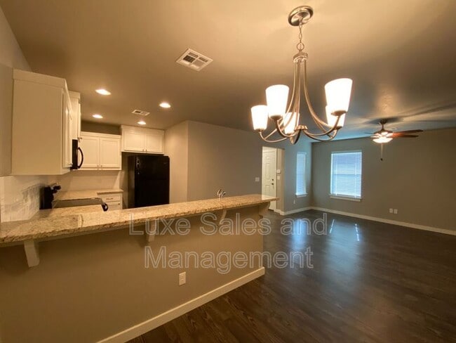 Building Photo - 1503 MacAlpine St