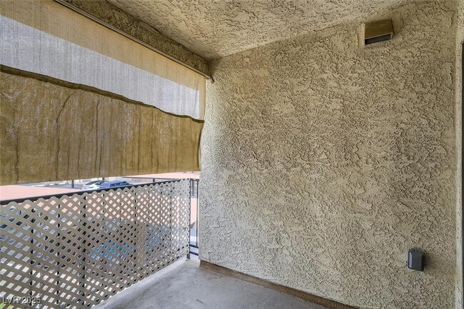 Building Photo - 4706 Nara Vista Way