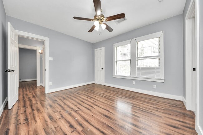 Building Photo - 2820 Holman St