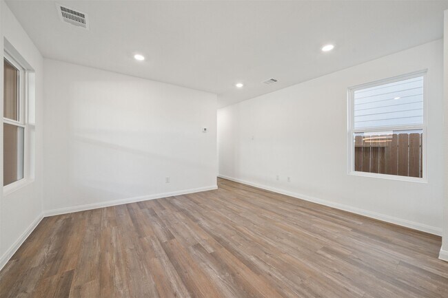 Building Photo - 12327 Sword Point Ct