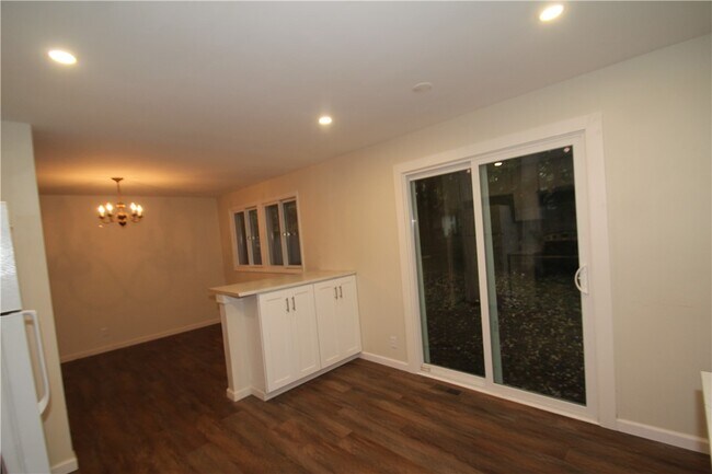 Building Photo - 34 Bright Oaks Dr