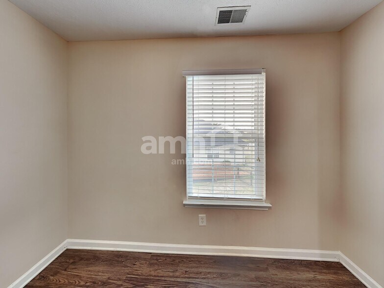 Building Photo - 1150 Rock Ledge Pass