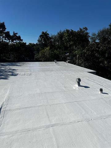 Building Photo - 7902 SW 67th Ave