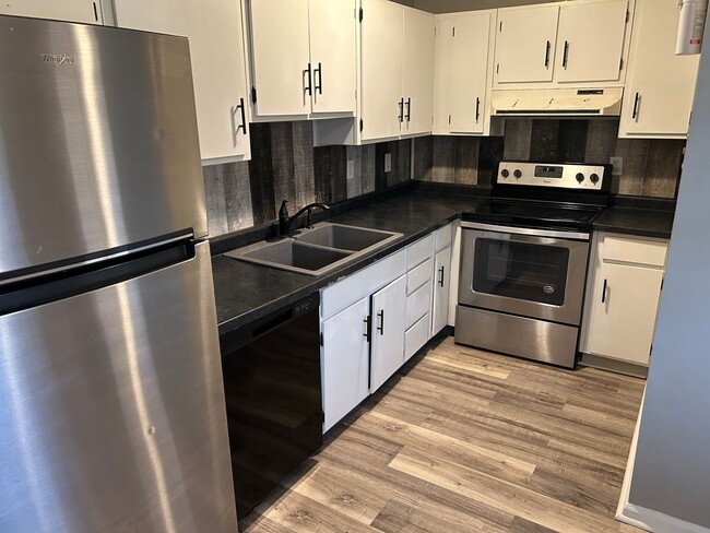 Building Photo - 2709-2711 North Kaster Court