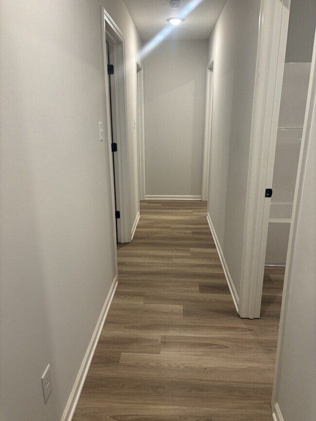 Building Photo - 457 Fernhill Cove