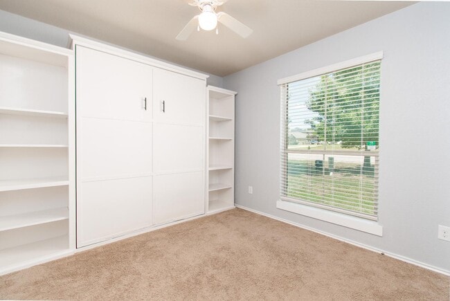 Building Photo - 4831 Rosaline Dr