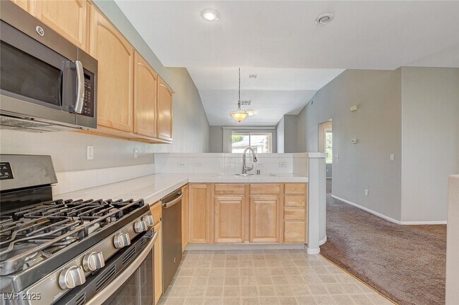 Building Photo - 669 Peachy Canyon Cir