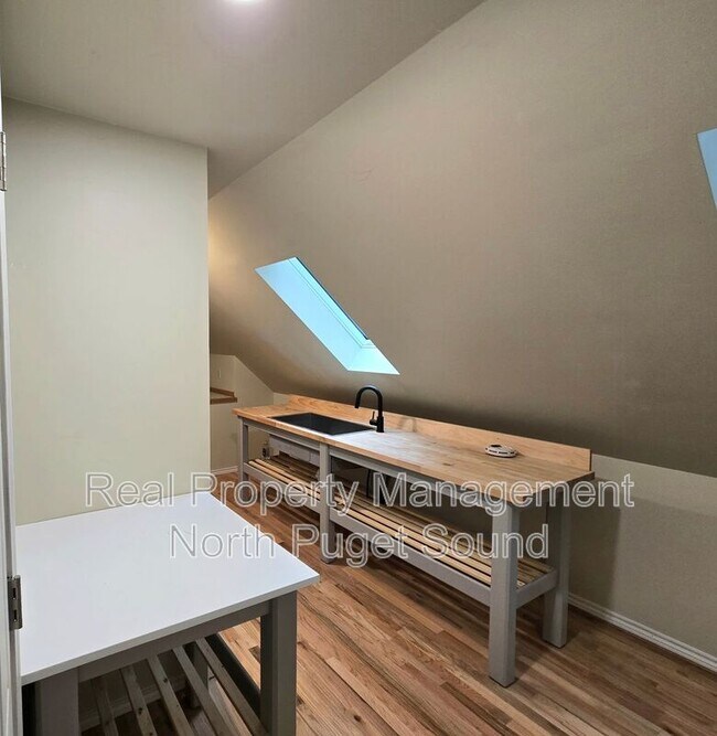 Building Photo - 18213 157th Ave NE