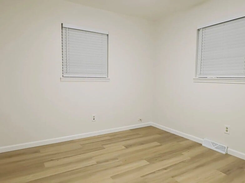 Building Photo - 2653 Lafayette St