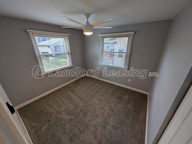 Building Photo - Charming Brick Home with Fenced Yard and S...