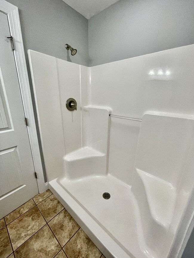 Building Photo - 518 Capstone Dr